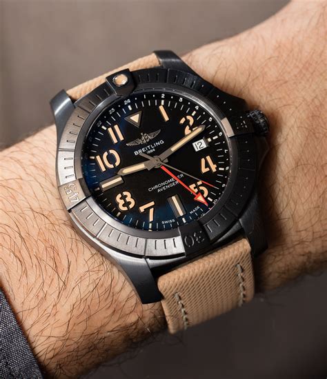 Breitling Avenger night mission review